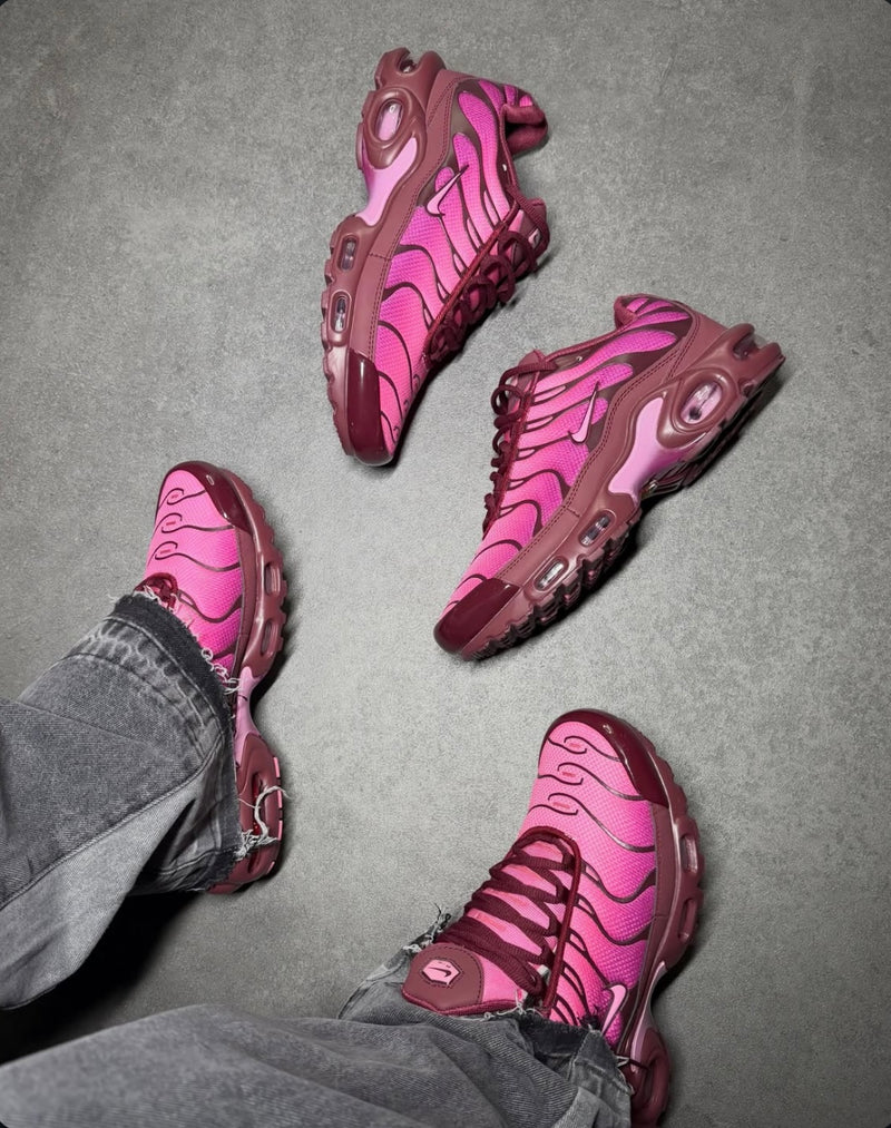 NIKE Air Max plus Burgundy crush 
Cactus Flower