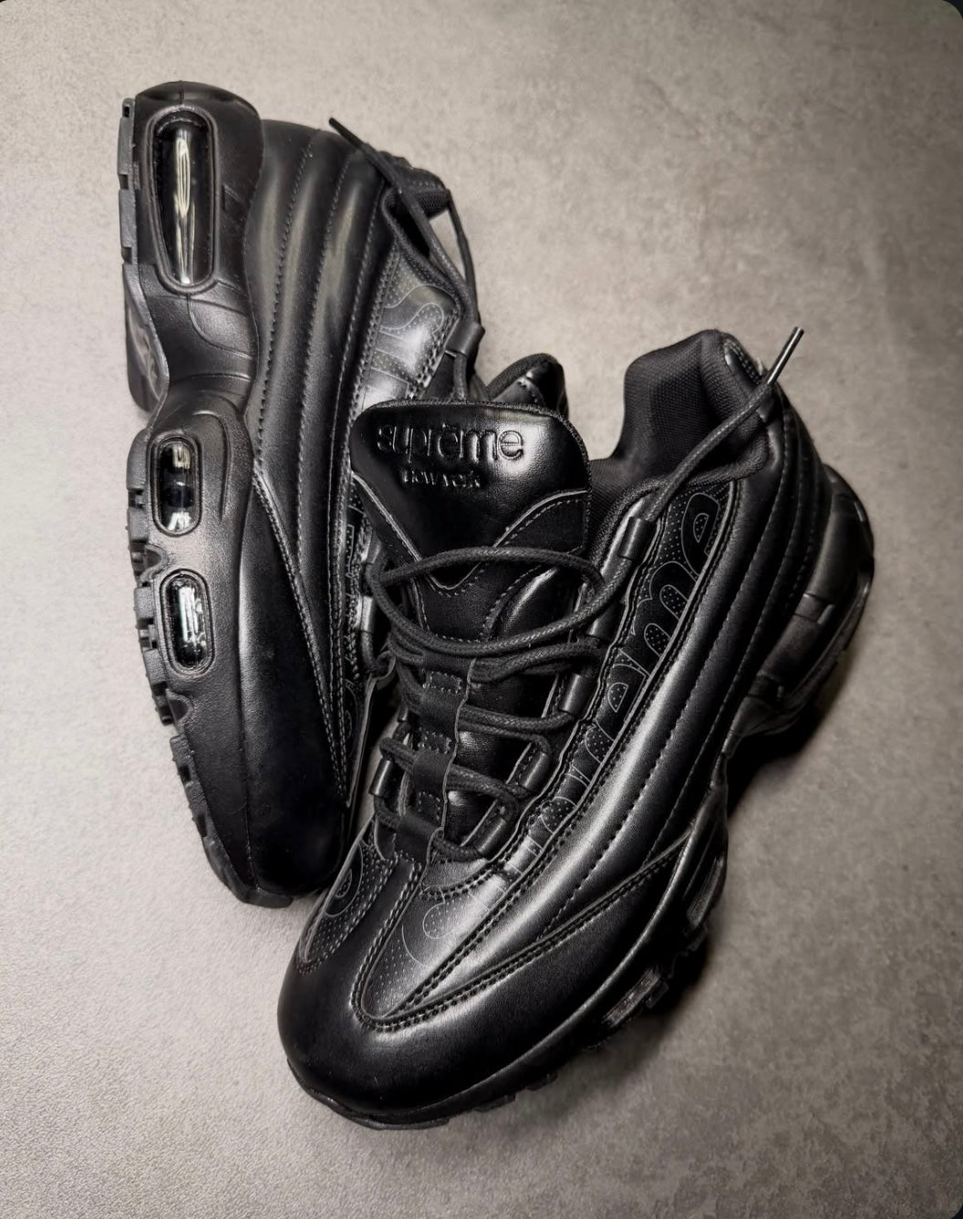 Nike Air Max 95 x Supreme