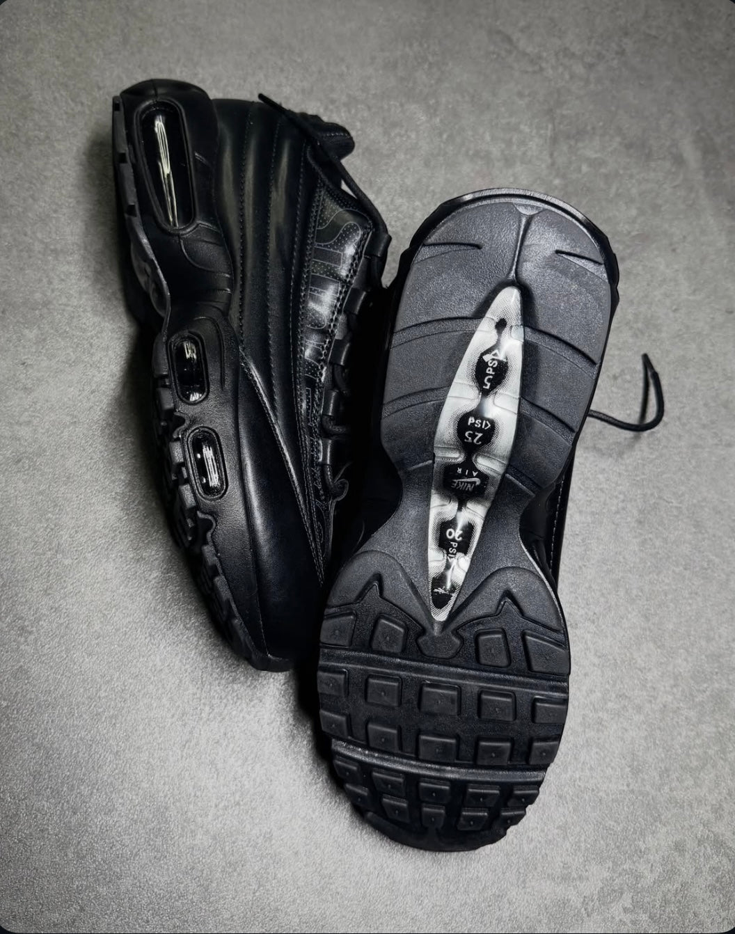 Nike Air Max 95 x Supreme