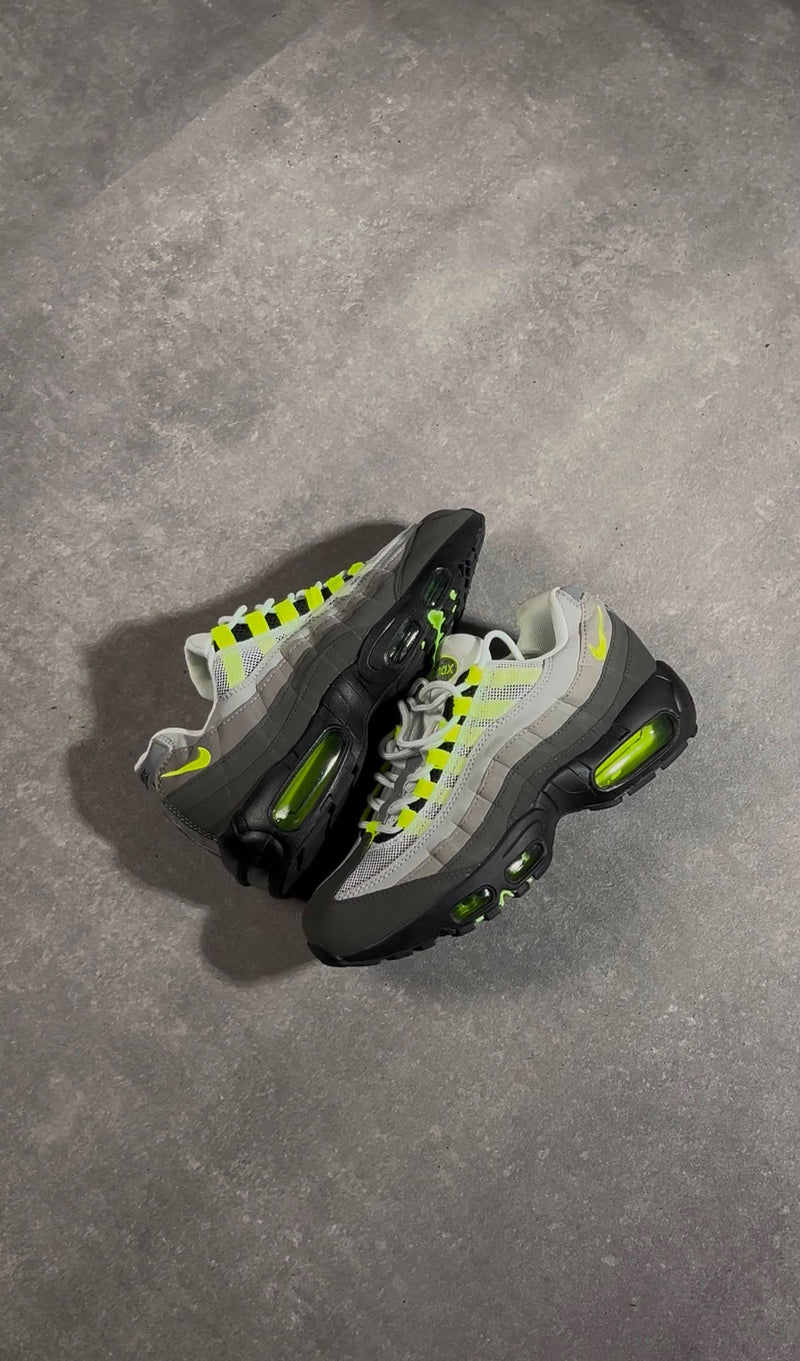 💚 Nike Air Max 95 OG “Neon” 💚
