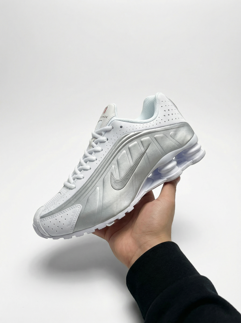 nike shocks - white