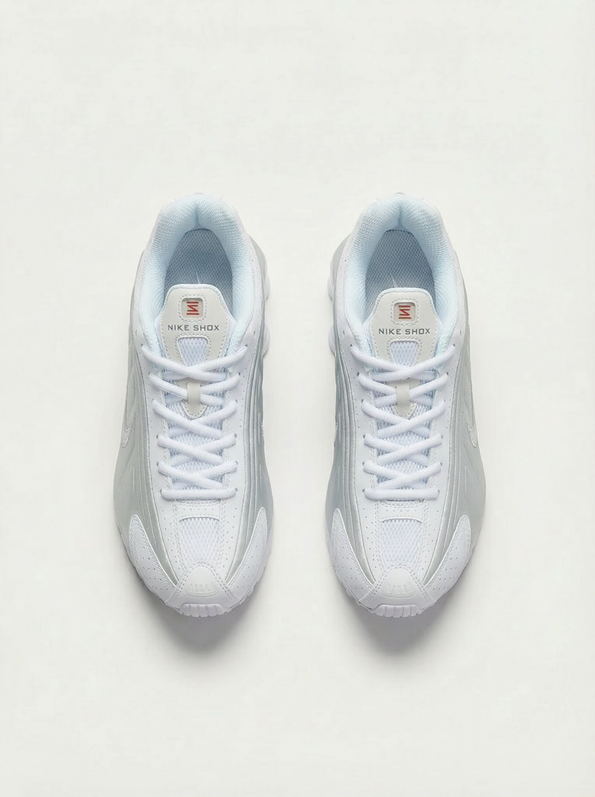 nike shocks - white